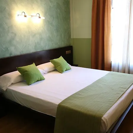 Alda Hotel 2*
